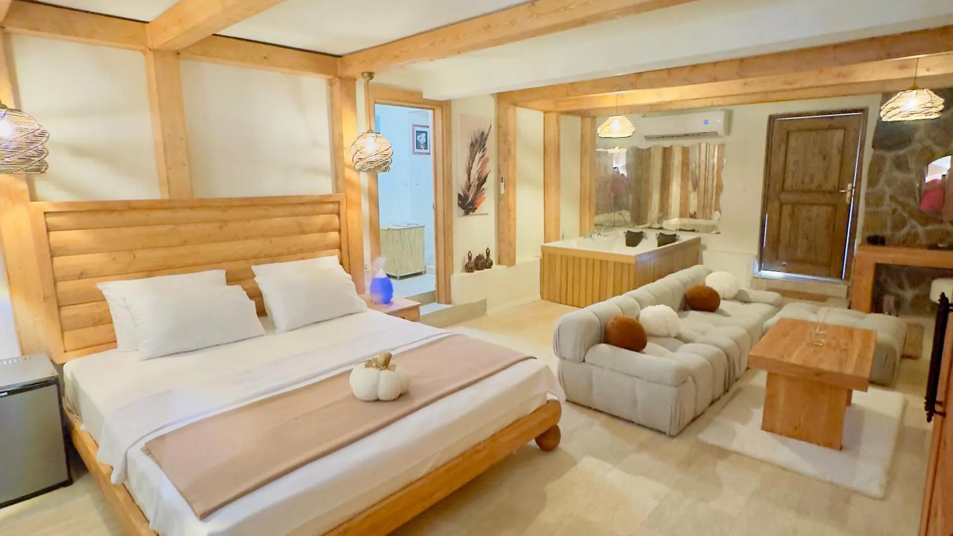 Ride And Stay Çeşme Hotel