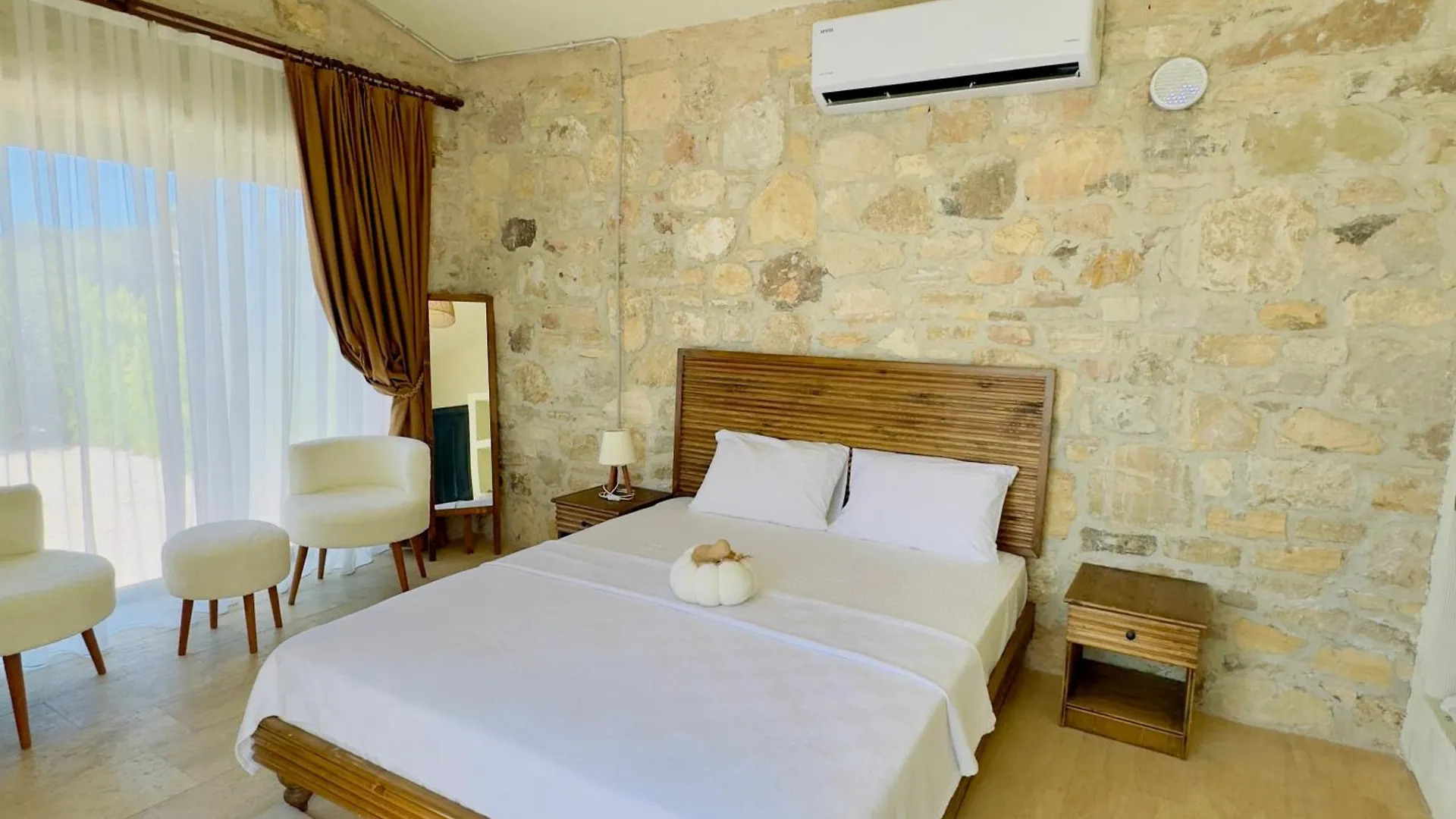 Ride And Stay Çeşme
