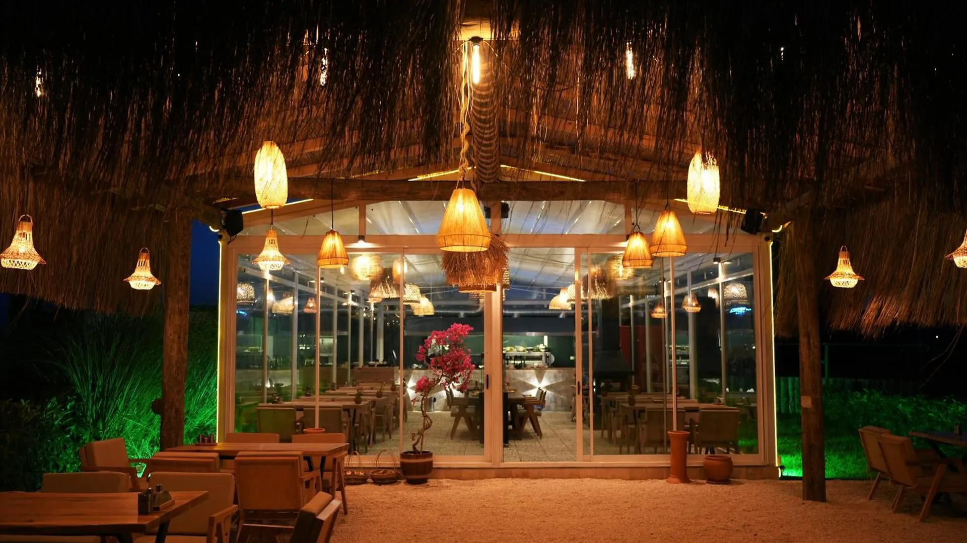Hotel Ride And Stay Çeşme